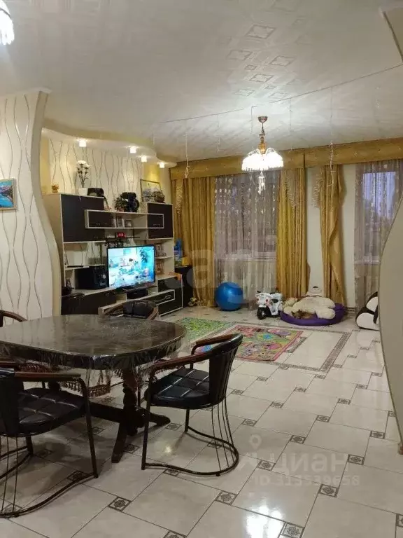 Дом в Псковская область, Псков ул. Муйжеля, 4 (252 м) - Фото 1