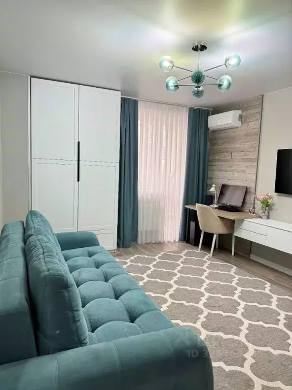 1-к кв. Волгоградская область, Волгоград ул. Покрышкина, 6 (45.9 м) - Фото 1