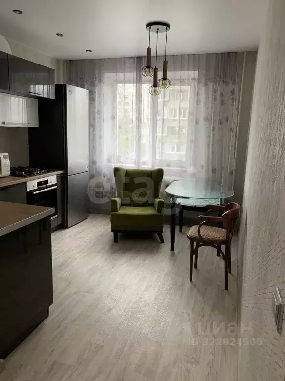 2-к кв. Курганская область, Курган Заозерный жилрайон, 5-й мкр, 9 ... - Фото 1