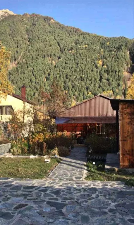 Дом в Карачаево-Черкесия, Теберда Карачаевский городской округ, ул. ... - Фото 2