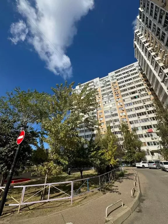 1-к. квартира, 39 м, 4/16 эт. - Фото 1