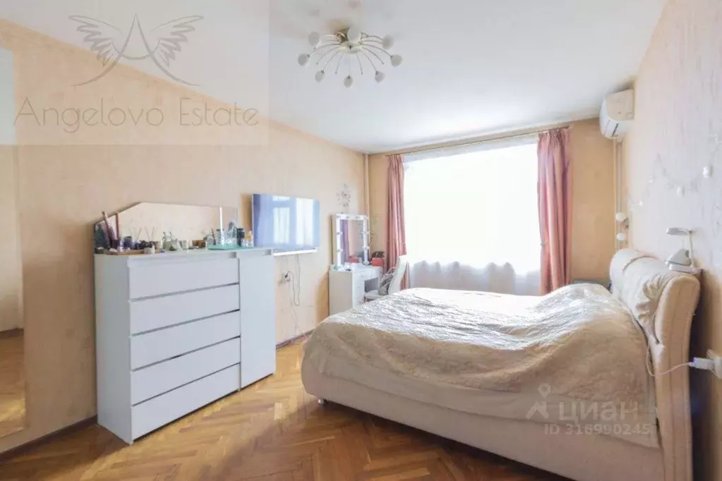Квартира, 4 комнаты, 102 м - Фото 0