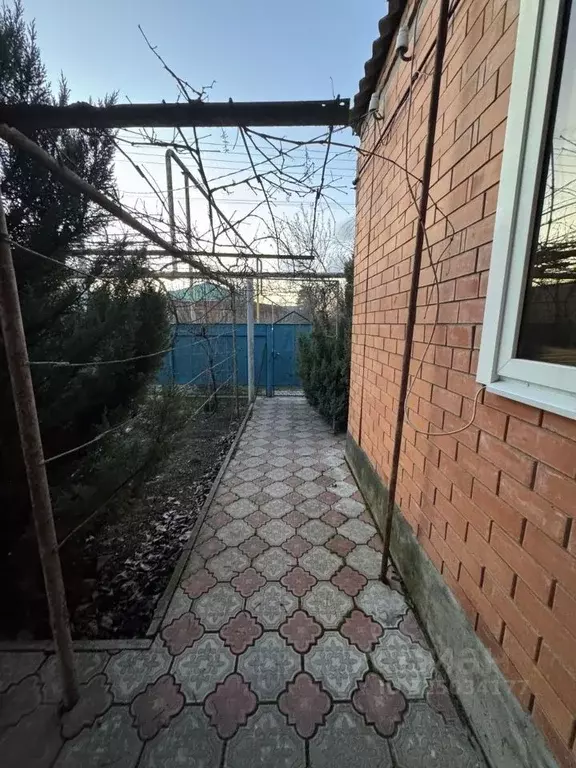 Дом в Краснодарский край, Курганинский район, Темиргоевская ст-ца  (95 ... - Фото 2