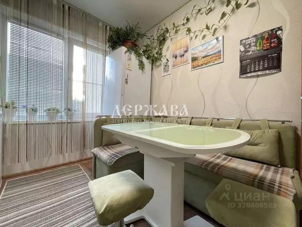 3-к кв. Белгородская область, Старый Оскол Парковый мкр, 25 (61.2 м) - Фото 1