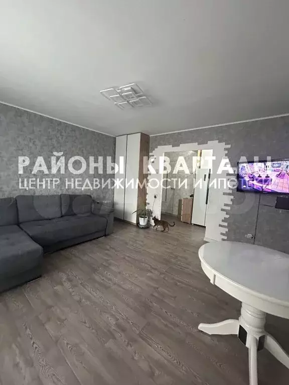 2-к. квартира, 43 м, 4/10 эт. - Фото 1