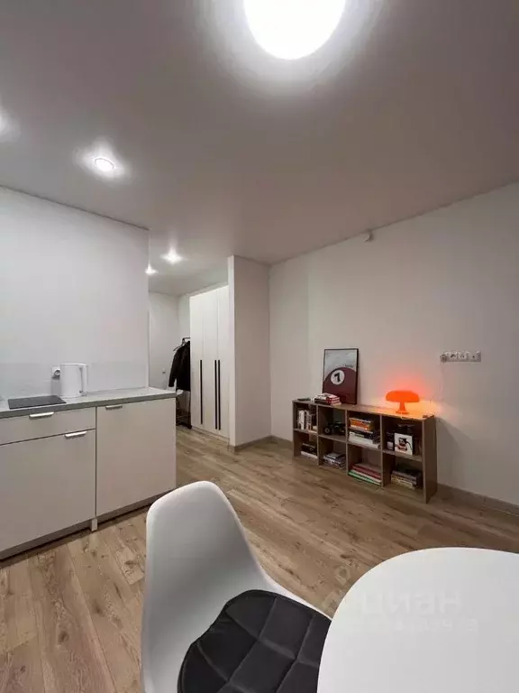 2-к кв. Тюменская область, Тюмень ул. Новоселов, 103 (38.0 м) - Фото 2