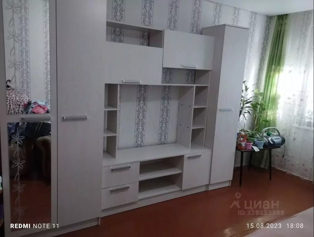 2-к кв. Белгородская область, Старый Оскол Интернациональный мкр, 49 ... - Фото 1