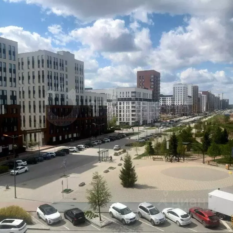 2-к кв. Свердловская область, Екатеринбург бул. Золотистый, 4 (59.7 м) - Фото 2
