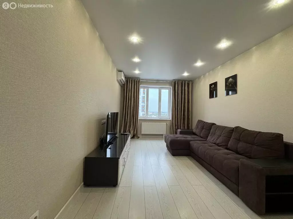 1-комнатная квартира: Казань, улица Аделя Кутуя, 110Дк2 (44 м) - Фото 1