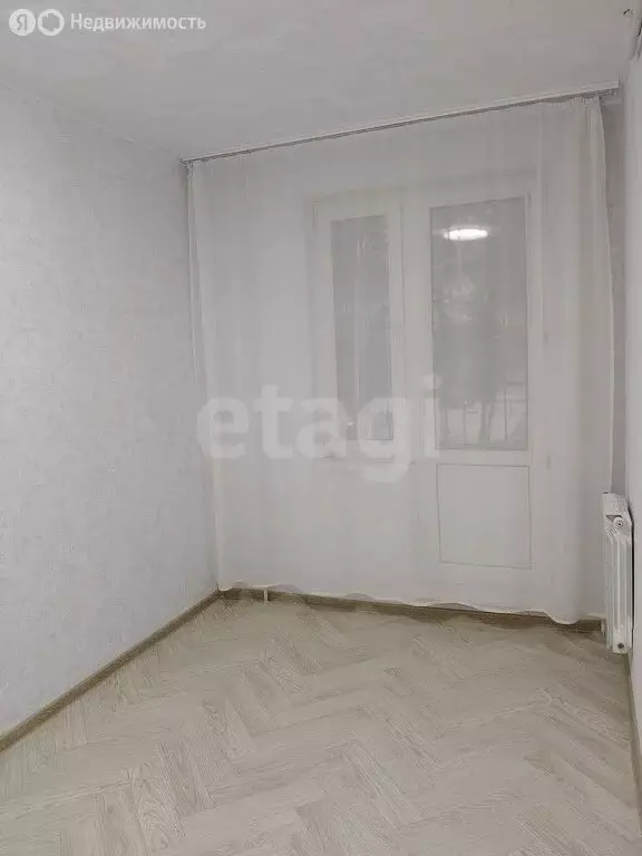Квартира-студия: Челябинск, улица Молодогвардейцев, 14 (10.7 м) - Фото 0