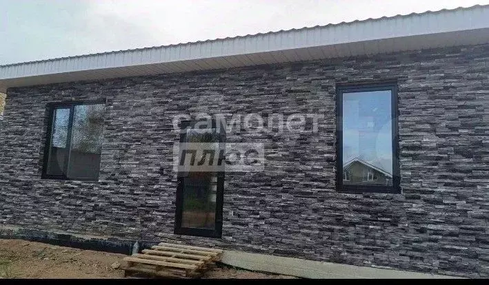 Дом в Калужская область, Совхоз Боровский с/пос, д. Комлево ул. ... - Фото 2