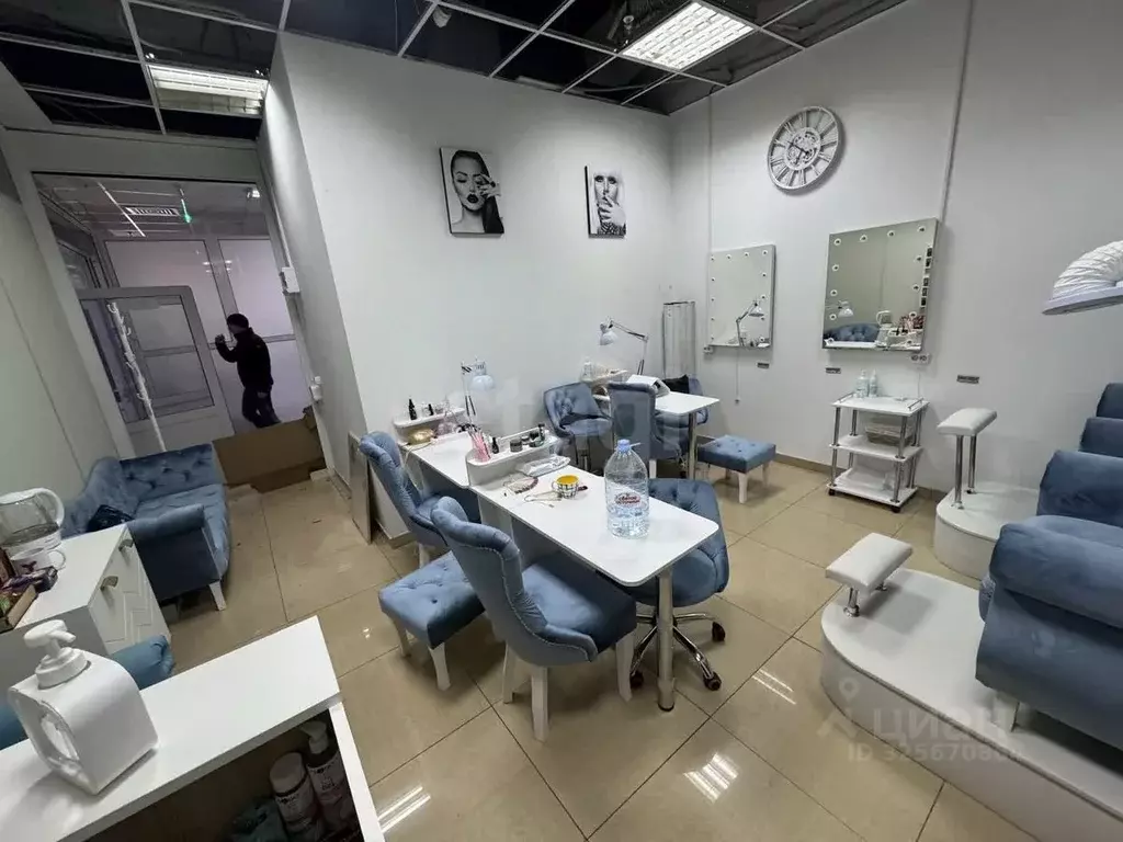 Торговая площадь в Тюменская область, Тюмень ул. Некрасова, 10 (19 м) - Фото 2