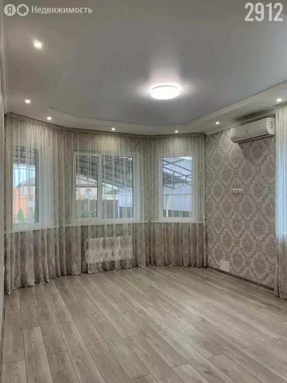 Дом в станица Новотитаровская, проезд 8 Марта (100 м) - Фото 2