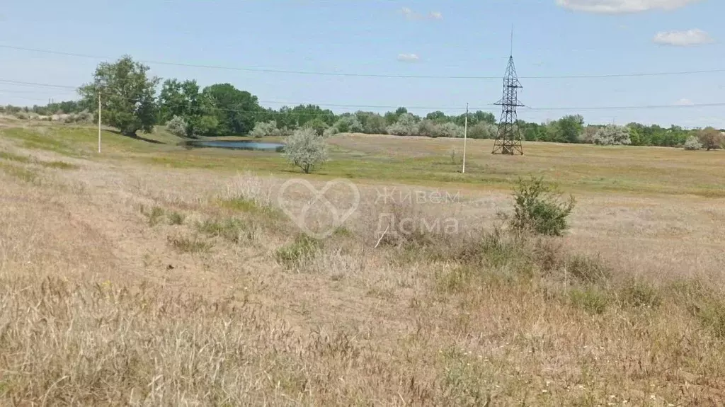 Участок в Волгоградская область, Среднеахтубинский район, Кировское ... - Фото 1