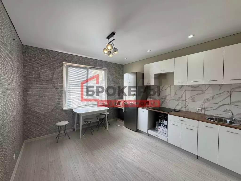 2-к. квартира, 62 м, 1/12 эт. - Фото 1