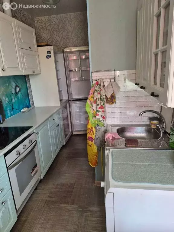 3-комнатная квартира: Пермь, улица Калинина, 64 (70.6 м) - Фото 0