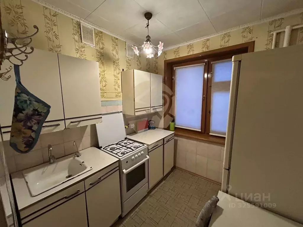 3-к кв. Белгородская область, Старый Оскол Интернациональный мкр, 21 ... - Фото 1