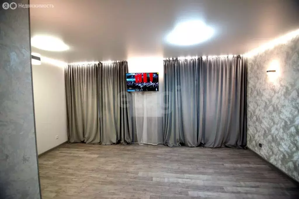 Квартира-студия: Новый Уренгой, проспект Губкина, 28 (30.5 м) - Фото 1