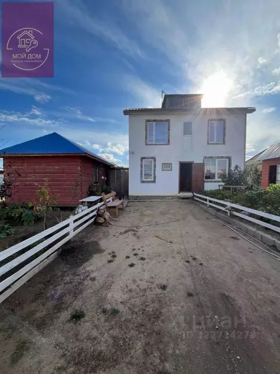 Дом в Крым, Сакский район, с. Суворовское ул. Спутниковая, 5 (100 м) - Фото 2