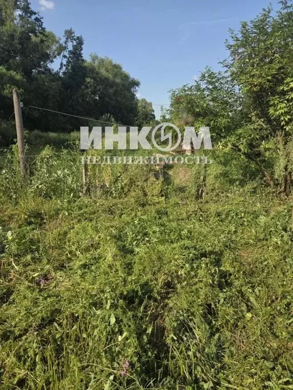 Участок в Московская область, Ленинский городской округ, с. Остров ул. ... - Фото 1