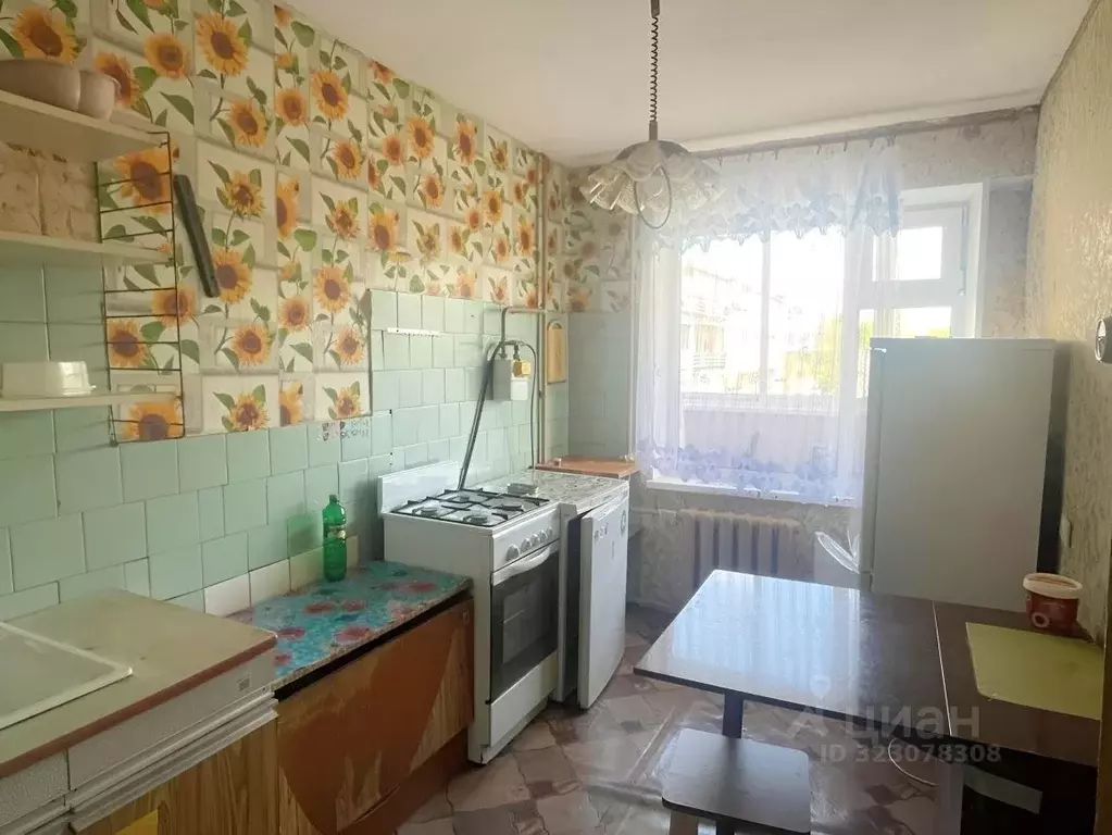 2-к кв. Псковская область, Красногородск рп ул. А. Никандровой, 40 ... - Фото 1