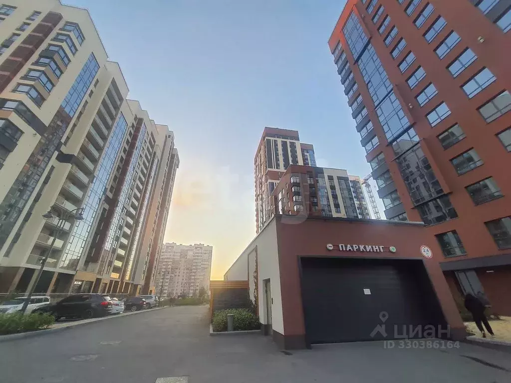 Гараж в Свердловская область, Екатеринбург ул. Нагорная, 16 (15 м) - Фото 1