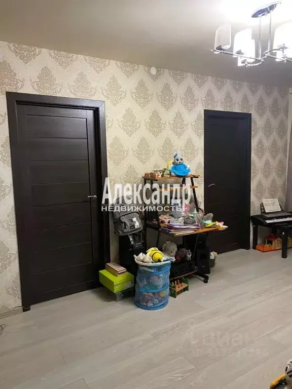 4-к кв. Ленинградская область, Приозерск ул. Калинина, 27а (61.4 м) - Фото 1
