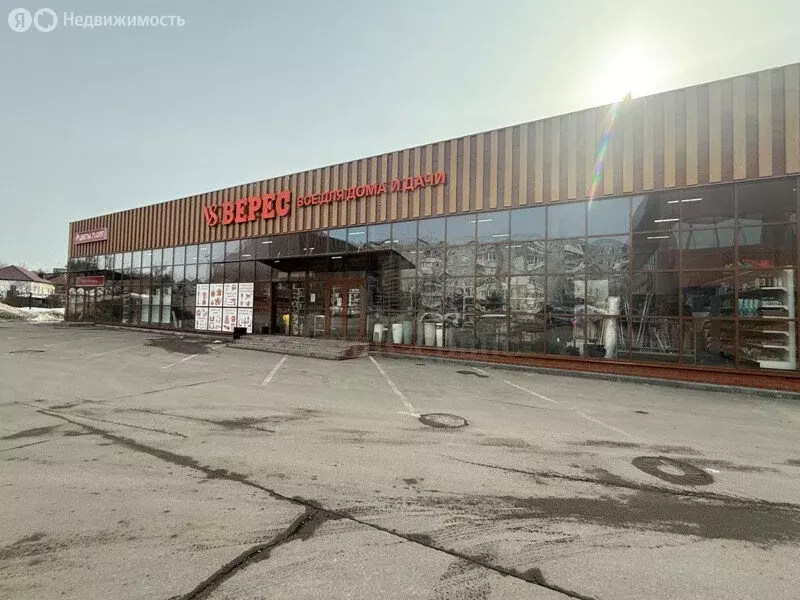 Торговая площадь (370 м) - Фото 1