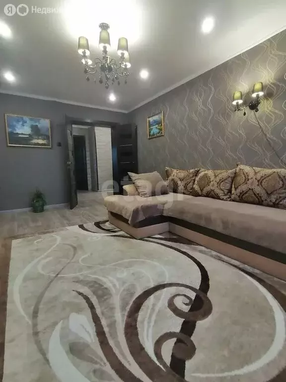 3-комнатная квартира: Ачинск, 2-я Сибирская улица, 19 (71.4 м) - Фото 2