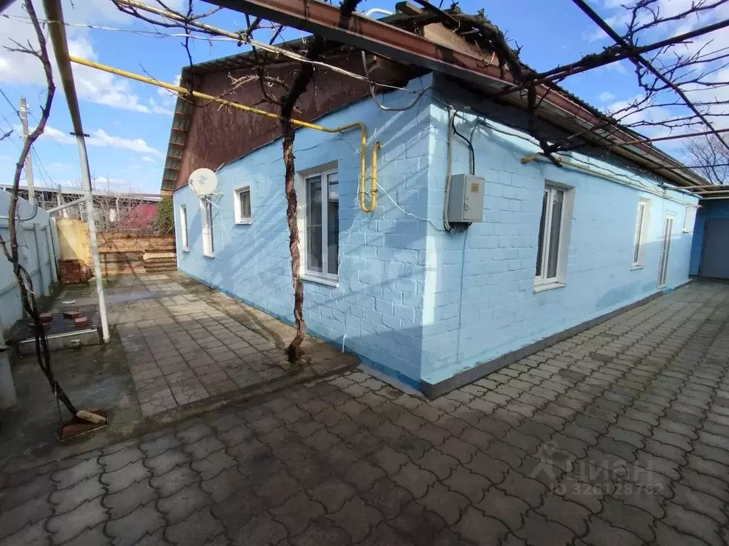 Дом в Краснодарский край, Темрюкский район, пос. Сенной пер. Веселый ... - Фото 2