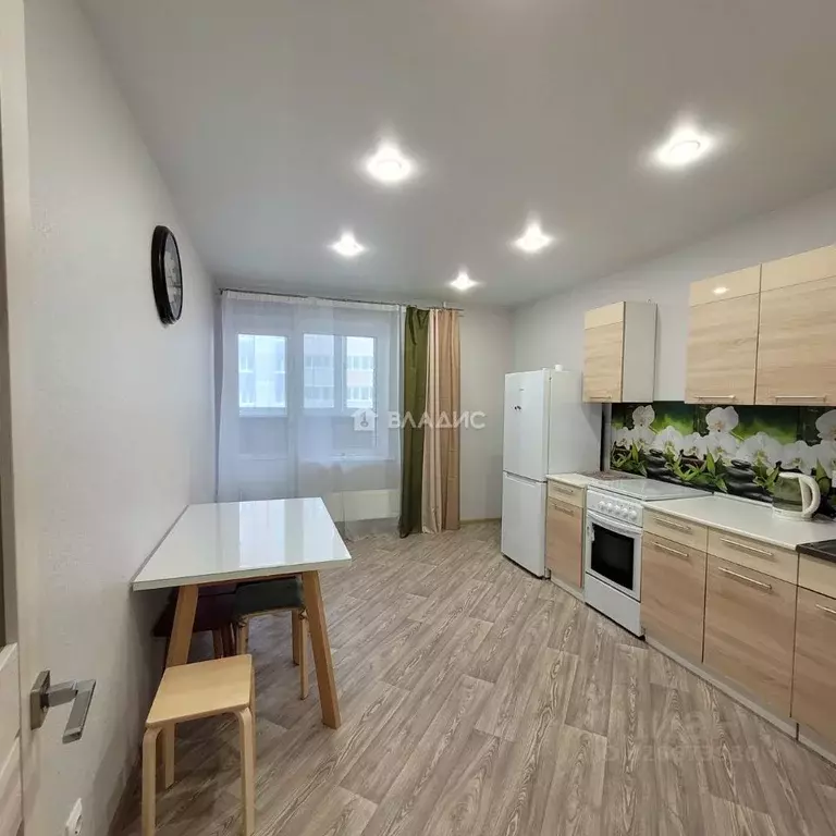 2-к кв. Владимирская область, Владимир просп. Строителей, 9к4 (64.0 м) - Фото 2