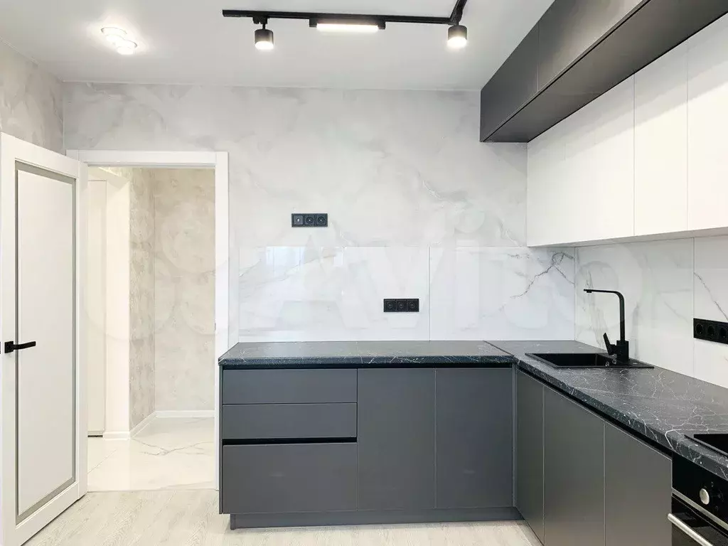 2-к. квартира, 60 м, 16/17 эт. - Фото 1