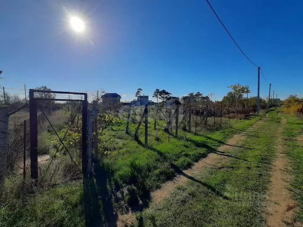 Участок в Крым, Сакский район, Лесновское с/пос, с. Прибрежное ул. ... - Фото 2
