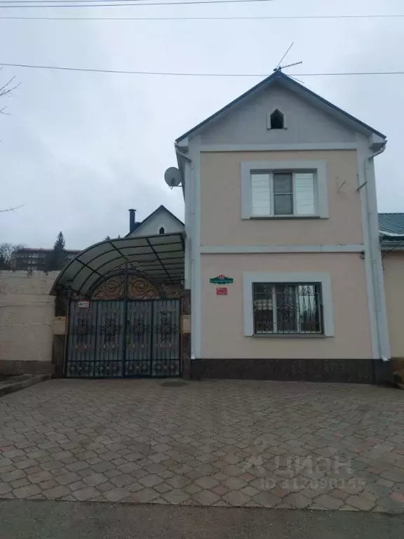 Дом в Ставропольский край, Кисловодск ул. Гайдара, 22 (150 м) - Фото 0