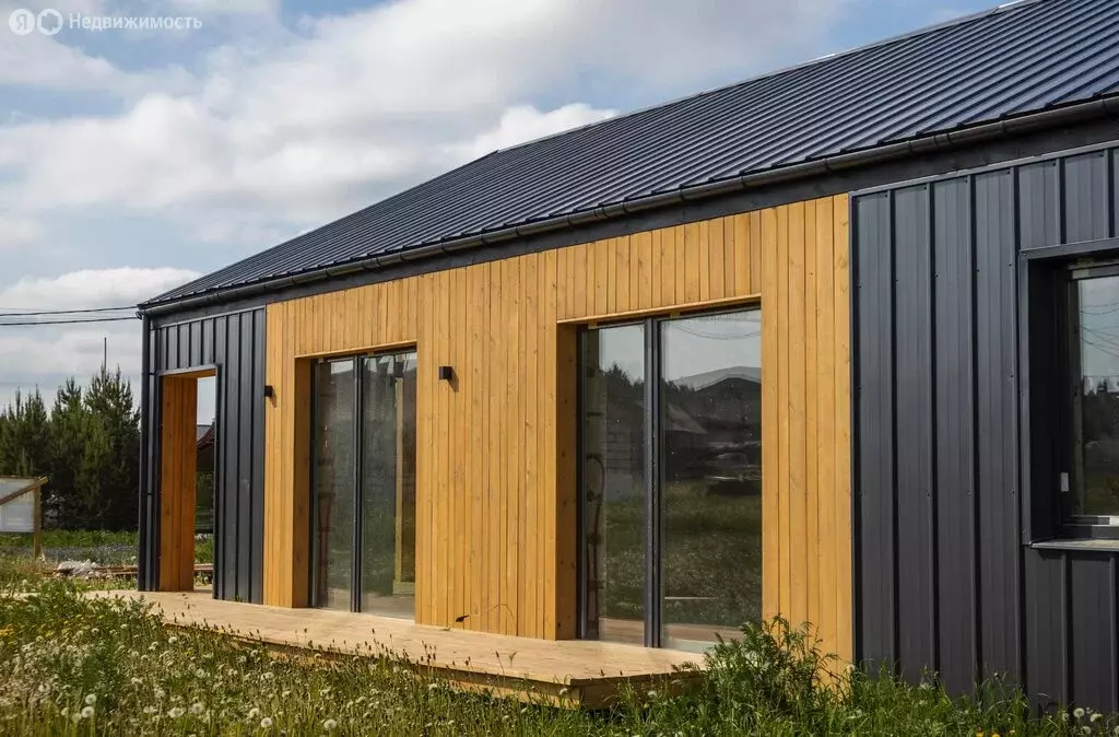 Дом в Свердловская область, Белоярский муниципальный округ, посёлок ... - Фото 1