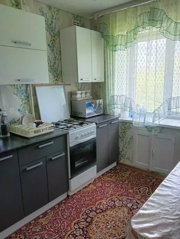 2-к кв. Омская область, Омск ул. 8-я Кировская, 70 (42.0 м) - Фото 0