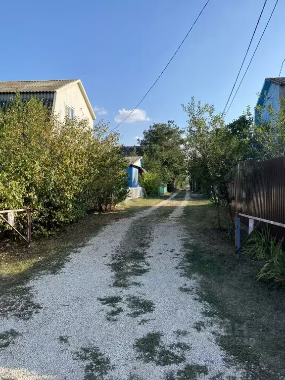 Дом в Саратовская область, Энгельсский район, Красноярское ... - Фото 1