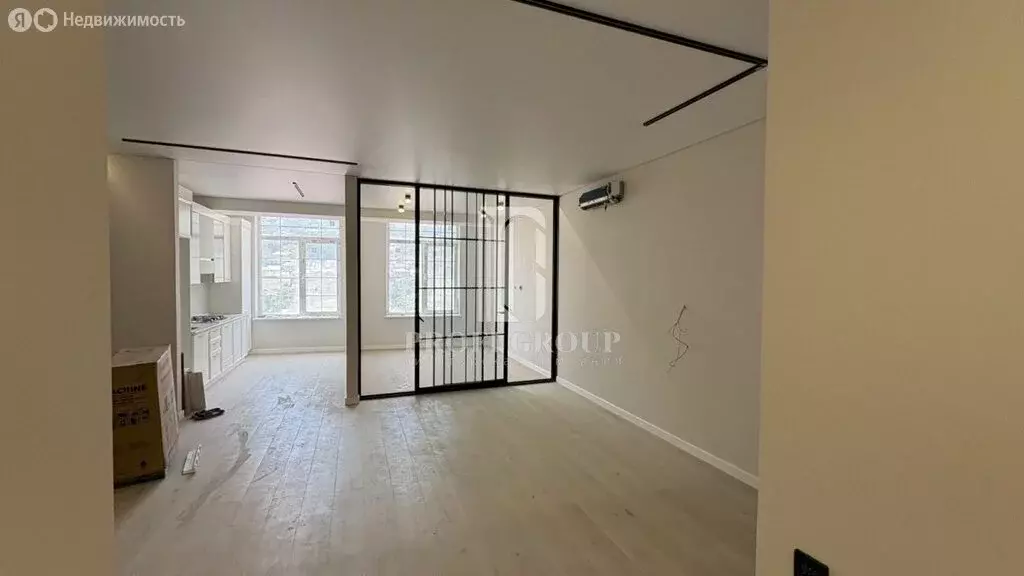 Квартира-студия: Махачкала, улица Генерала Омарова, 39 (60 м) - Фото 0