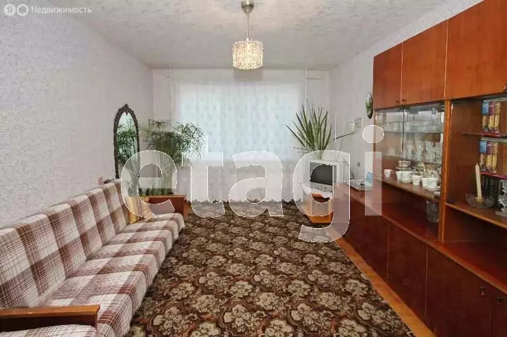 3-комнатная квартира: Тюмень, улица Домостроителей, 12 (66.5 м) - Фото 0