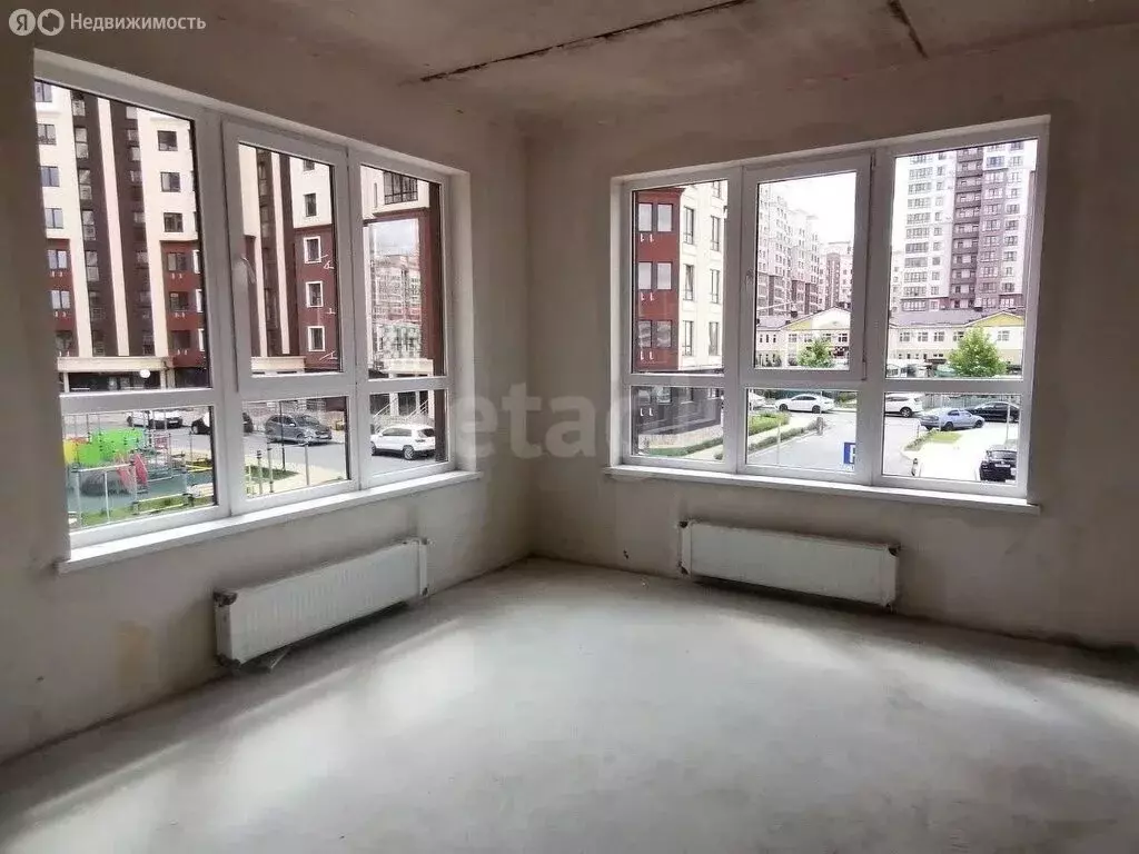 3-комнатная квартира: село Мирное, улица Крымской Весны, 13к1 (86 м) - Фото 0