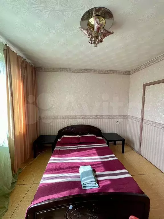 Комната 18 м в 3-к., 2/5 эт. - Фото 1