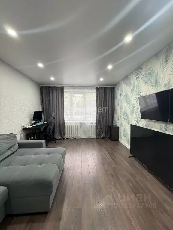 2-к кв. Татарстан, Нижнекамск просп. Химиков, 90 (52.6 м) - Фото 1