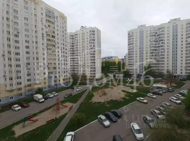 3-к кв. Курская область, Курск просп. Вячеслава Клыкова, 5 (82.3 м) - Фото 0