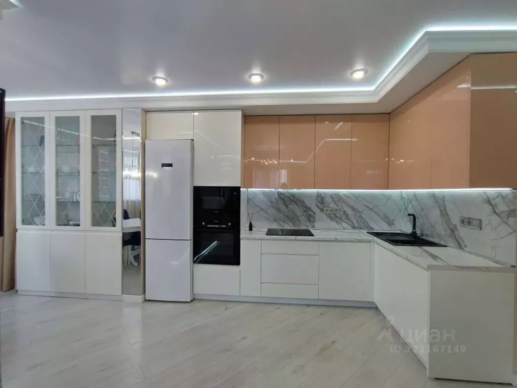 3-к кв. Краснодарский край, Краснодар ул. Цезаря Куникова, 24к2 (72.0 ... - Фото 1