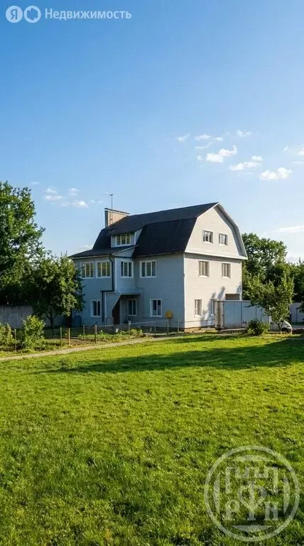 Дом в посёлок Ропша, улица Генерала Федюнинского, 2 (299 м) - Фото 1