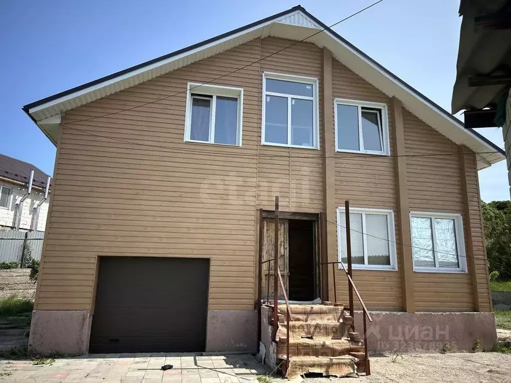 Дом в Саратовская область, Соколовый рп ул. Веселая, 45 (200 м) - Фото 1