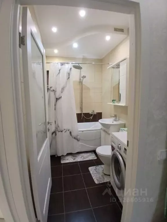 3-к кв. Севастополь ул. Вакуленчука, 53/10 (55.0 м) - Фото 1