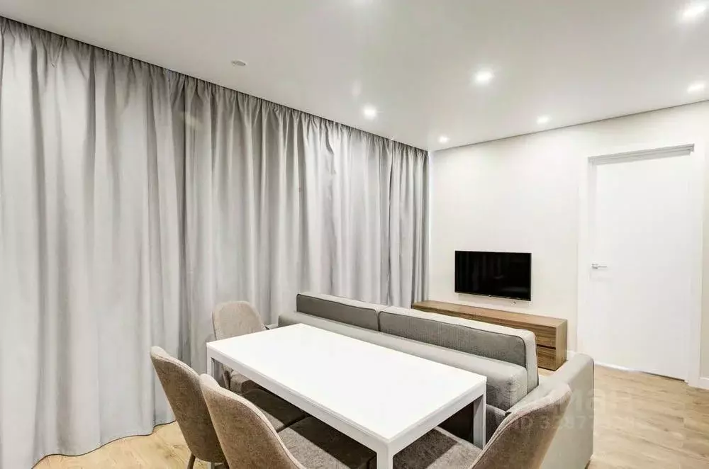 3-к кв. Воронежская область, Воронеж ул. 9 Января, 68/2к3 (61.0 м) - Фото 1