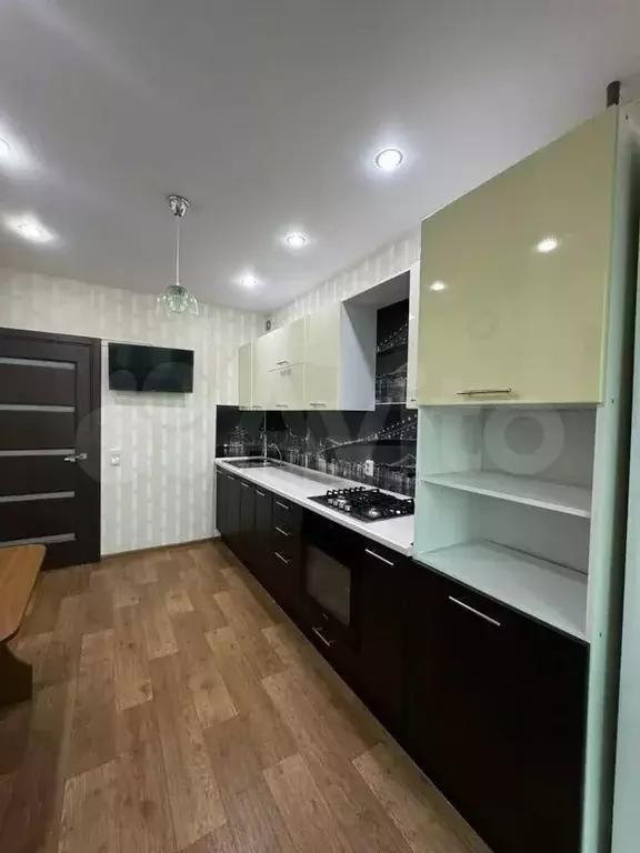 1-к. квартира, 36 м, 5/10 эт. - Фото 0