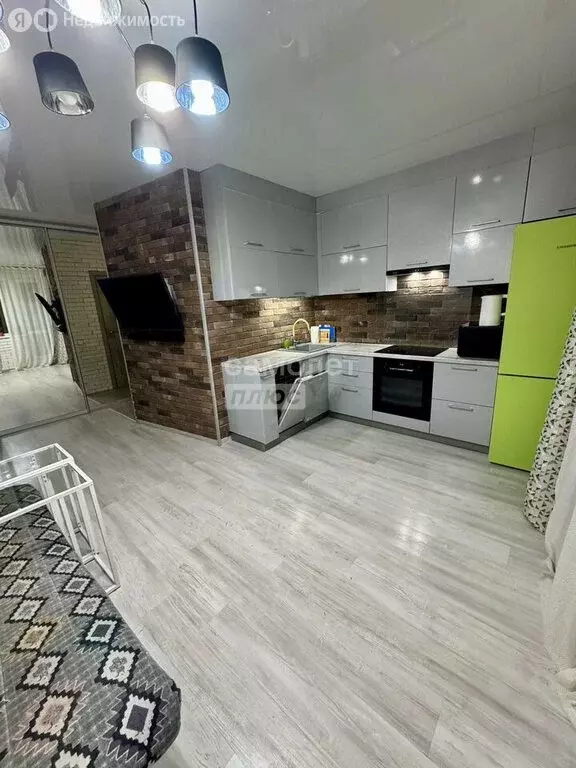 2-комнатная квартира: Миасс, бульвар Карпова, 7 (64.9 м) - Фото 1